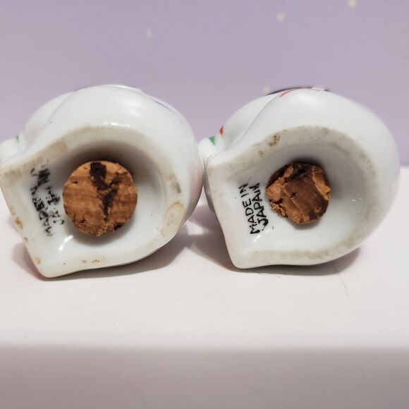Elephant Set Of 2 Mini Vintage Salt /Pepper Porcelain Shakers  JAPAN 2" - Picture 7 of 8